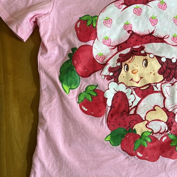 Strawberry 🍓 Shortcake T-shirt Size XS - Picture 2 of 6